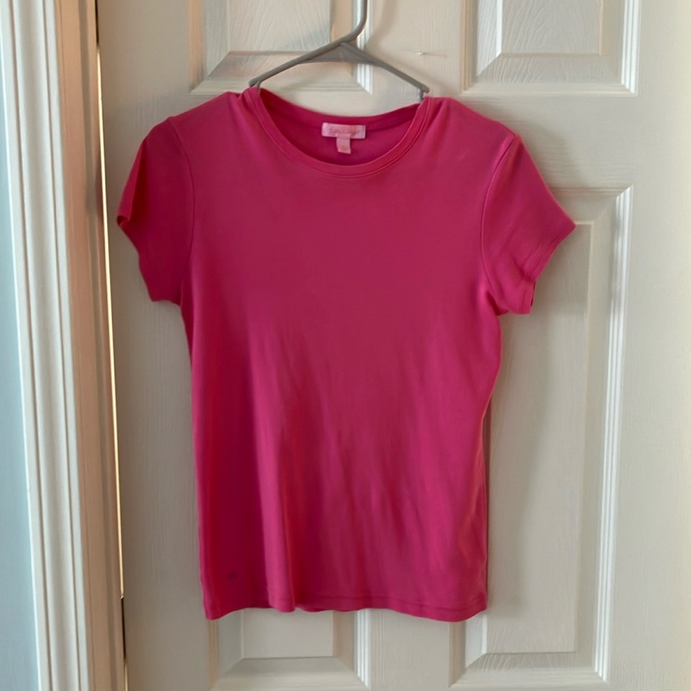 Pink tee shirt